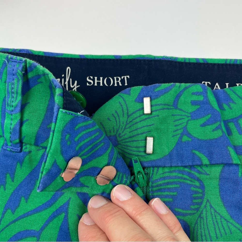 Talbots The Daily Shorts Blue Green Floral Tropical Women Size 12 Petite - Picture 4 of 6